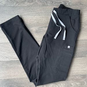 Figs Yola Black XXS Tall